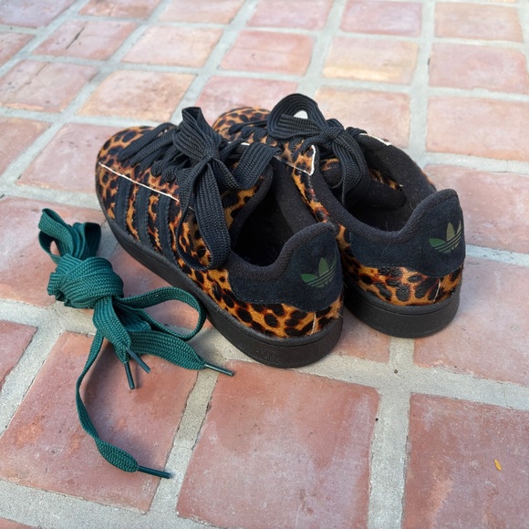 Adidas Campus 00s Leopard Print Sneakers with Green and Black Laces - Picture 2 of 5